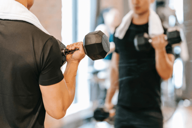 Execution of Hammer Curls using Dumbbell